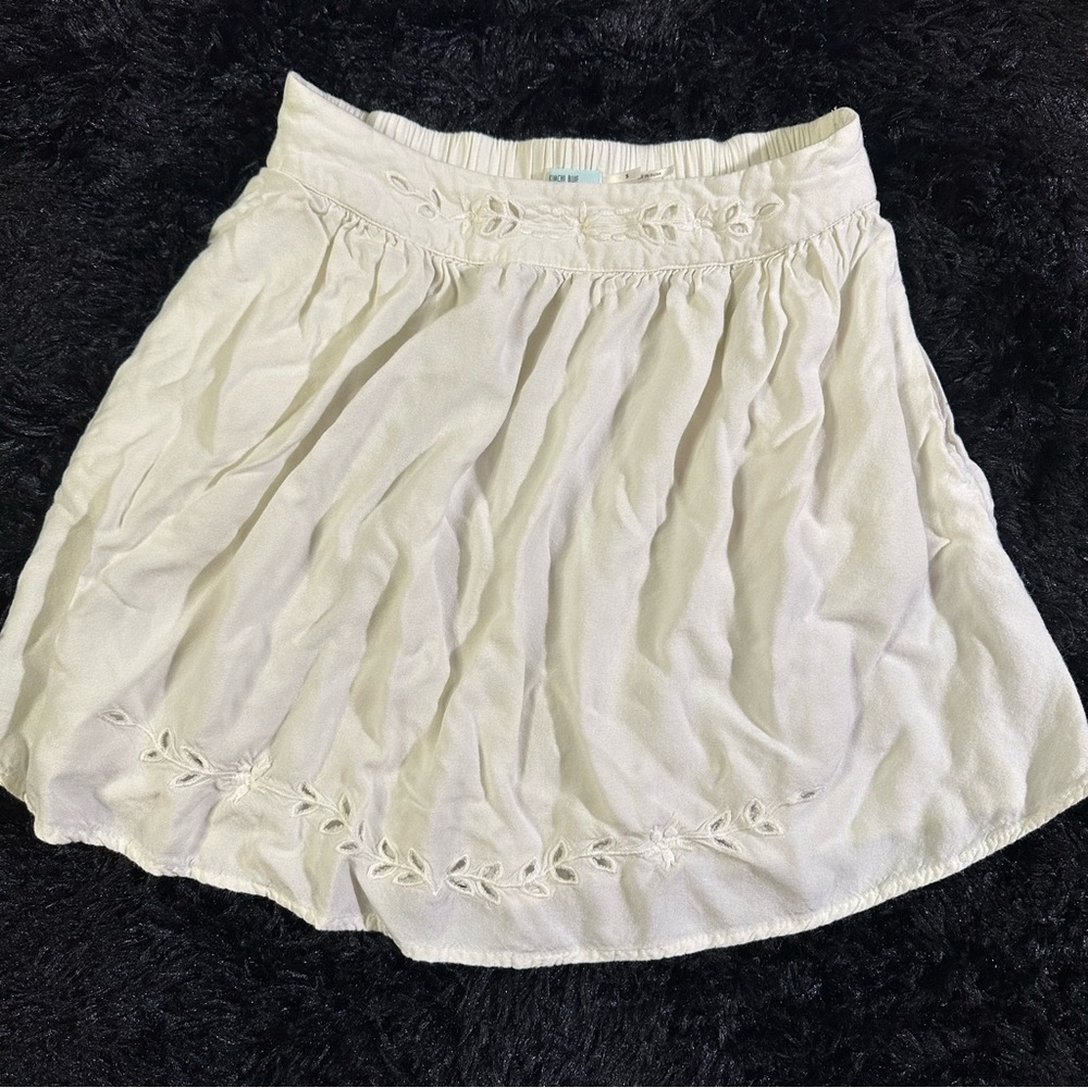 112 Kimchi Blue- White Mini Skirt - Size S